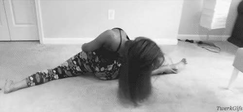 White Twerking Gif white-twerking-gif